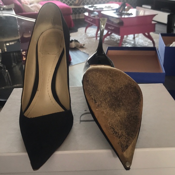 Shoes - Picture 1 of 2